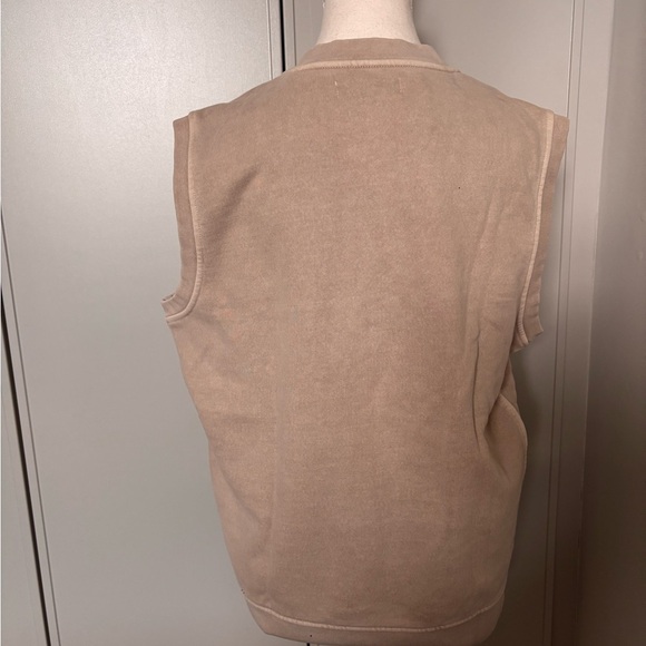 Madewell Sleeveless V-Neck Tan Top - Picture 3 of 12